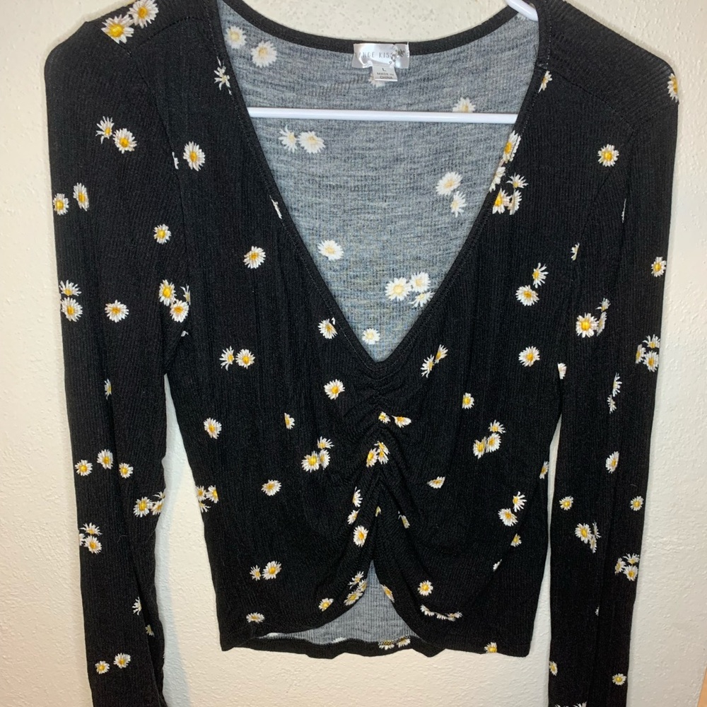 Daisy top